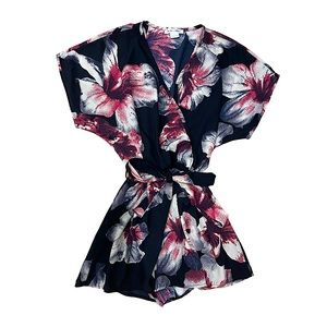 MILEY & MOLLY - Black Short Sleeve Floral Printed Shorts Romper